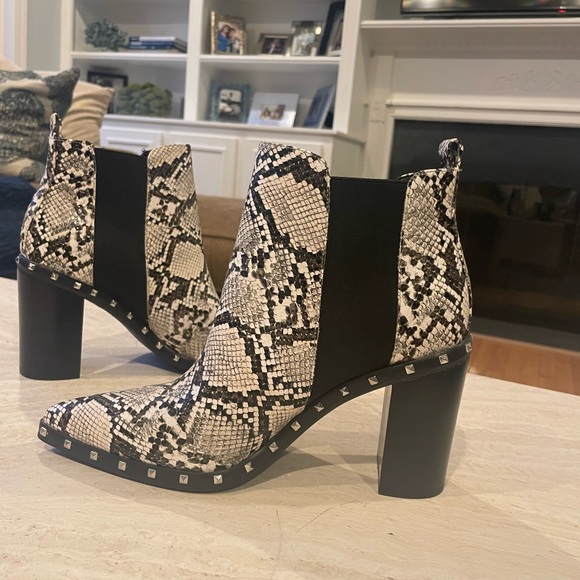 Charles by Charles David western style boots with studs - Picture 1 of 8